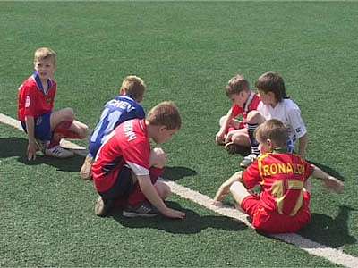 Новое футбольное поле для юных футболистов