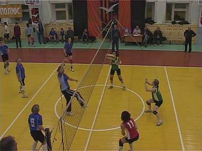 Завершился чемпионат города по волейболу