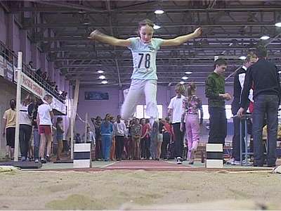 «Шиповка юных» в манеже