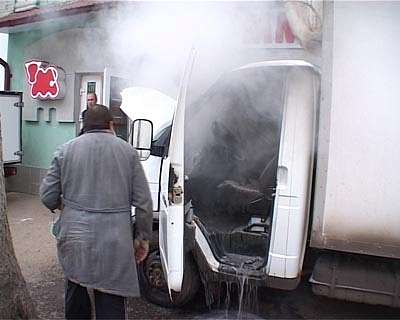 Машина в огне