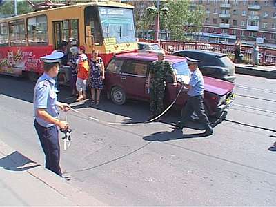 Не разъехались...