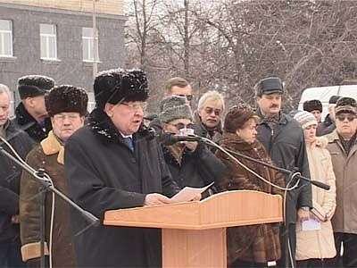 Митинги согласных и несогласных