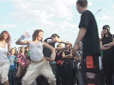 Уличные танцоры